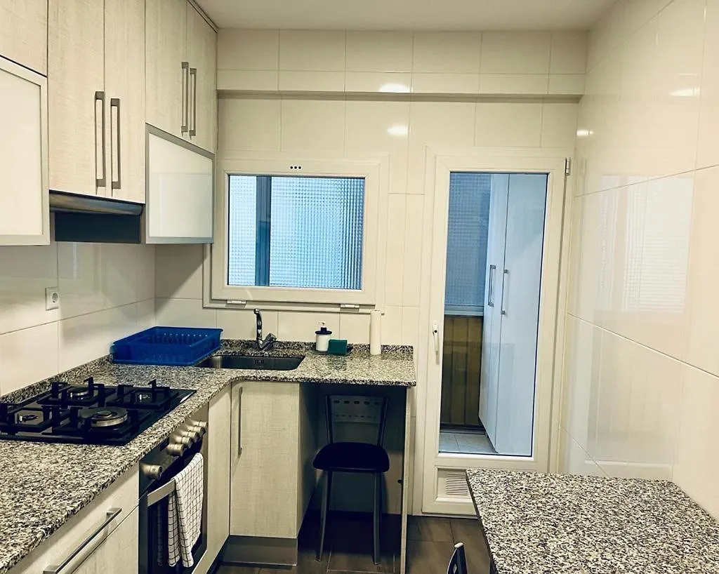 Large Apartment Near Fira And City Center L’Hospitalet de Llobregat Spanien